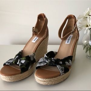 Steve Madden Floral Espadrilles Wedge